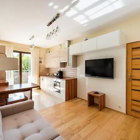 Apartmán District 2br Airconditioned P By Bookinghost *