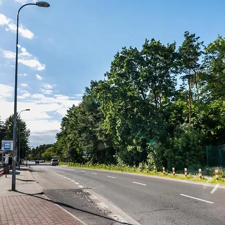 Apartment District 2br Airconditioned P By Bookinghost