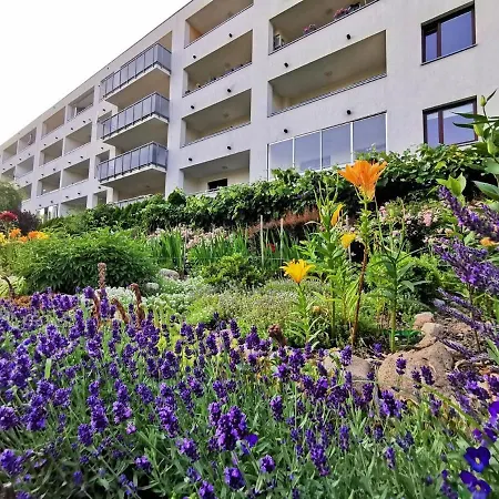 District 2br Airconditioned P By Bookinghost 바르샤바