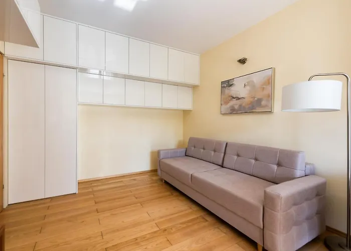 District 2br Airconditioned P By Bookinghost * Warsaw