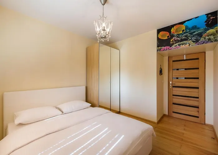 District 2br Airconditioned P By Bookinghost Apartment *