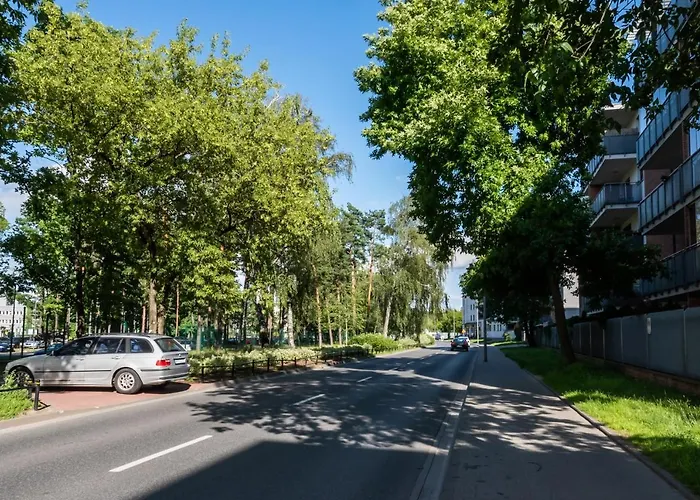 District 2br Airconditioned P By Bookinghost Apartment *