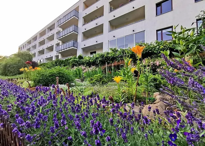 District 2br Airconditioned P By Bookinghost Warsaw